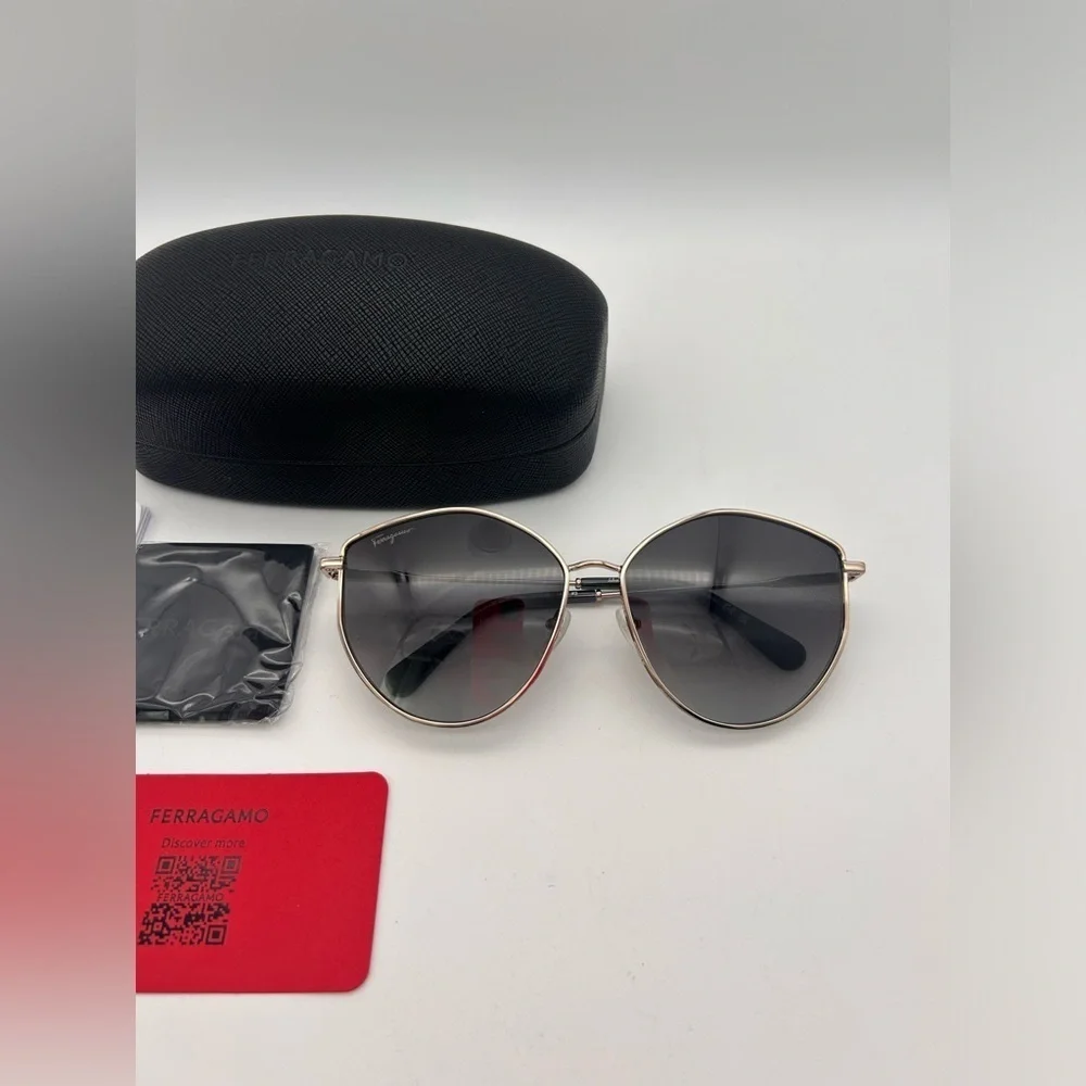 Salvatore Ferragamo Women Sunglasses Silver/ Grey Full Rim Frame SF264S 785 New